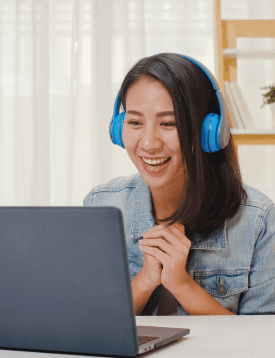 Student attending an online NCLEX preparation class